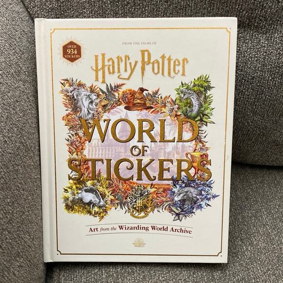 Harry Potter World of Stickers Hardback Book Hardcover Art From Wizarding World - Picture 1 of 14
